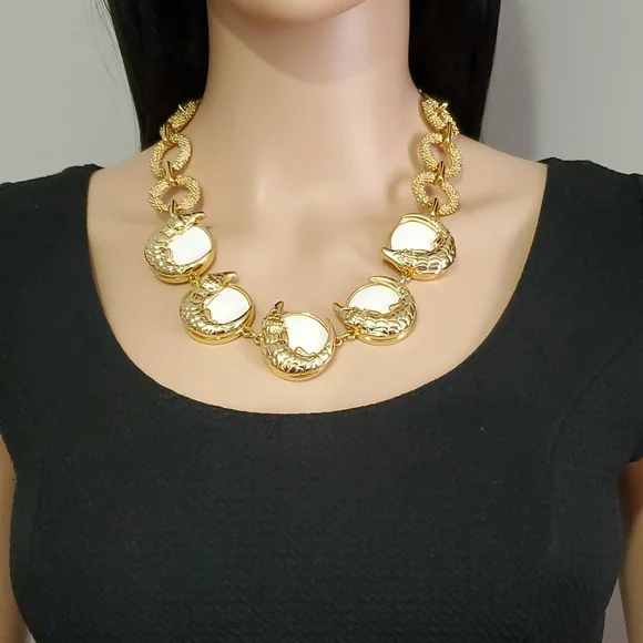 Lilly Pulitzer Gold Tone Alligator Necklace - Picture 11 of 11